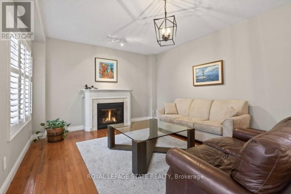101 - 100 Beddoe Drive, Hamilton, ON, photo 2