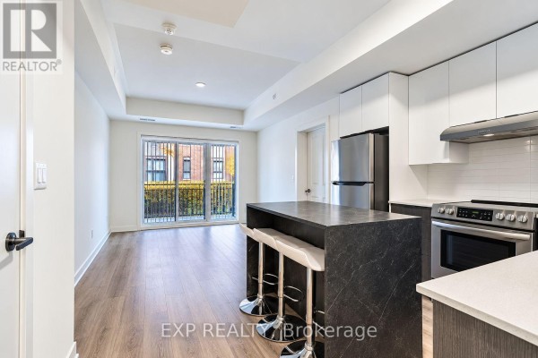 101 - 120 Canon Jackson Drive, Toronto, ON M6M0B8 Photo 4