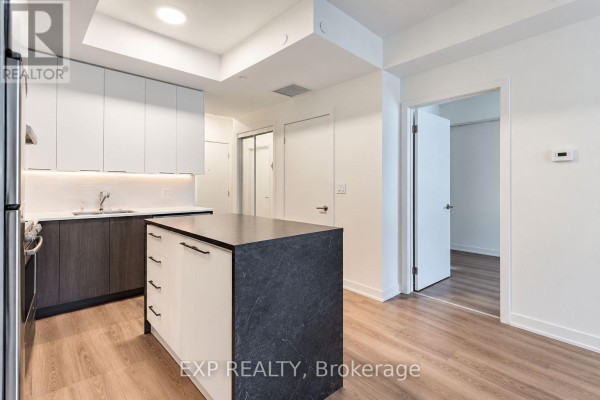 101 - 120 Canon Jackson Drive, Toronto, ON M6M0B8 Photo 5