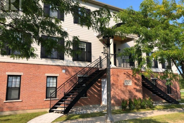 101 - 120 Garrison Village Drive, Niagara On The Lake, ON L0S1J0 Photo 4