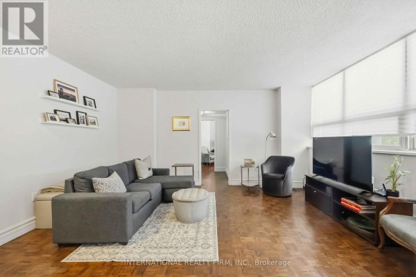 Kitchen - 101 - 151 La Rose Avenue E, Toronto, ON M9P1B3 Photo 3