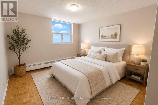 101 - 165 Barrington Avenue, Toronto, ON M4C5N1 Photo 4