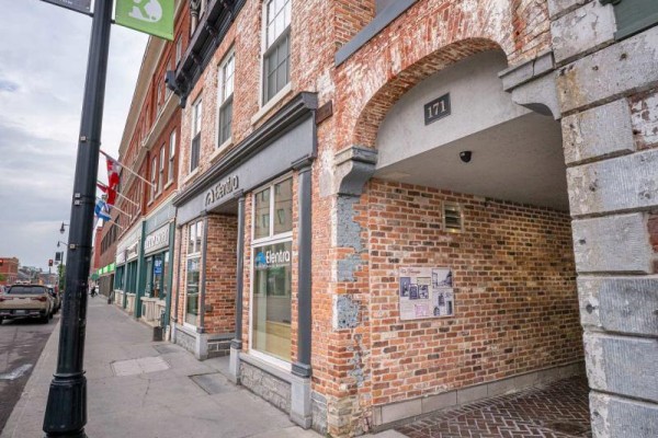 101 - 171 Wellington Street, Kingston, ON K7L1R8 Photo 4