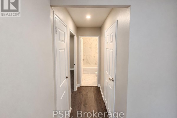 101 - 180 Vaughan Road, Toronto, ON M6C2M3 Photo 4