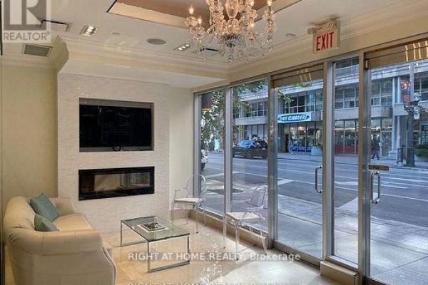 101 - 263 Wellington Street W, Toronto, ON M5V3E6 Photo 2