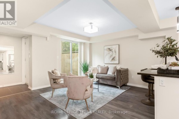 101 - 3 Applewood Lane, Toronto, ON, photo 3
