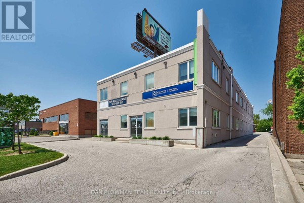 101 - 360 King Street W, Oshawa, ON, photo 2