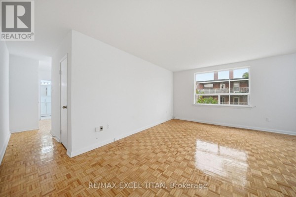 101 - 4 Hill Heights Road, Toronto, ON M8Y1Z1 Photo 5