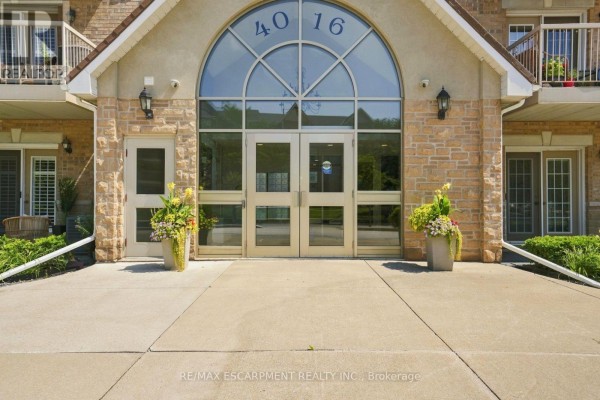 101 - 4016 Kilmer Drive, Burlington, ON L7M5A7 Photo 5