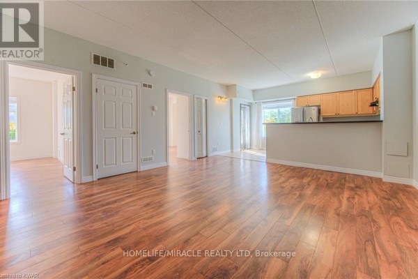 101 - 415 Grange Road, Guelph, ON N1E0C4 Photo 5