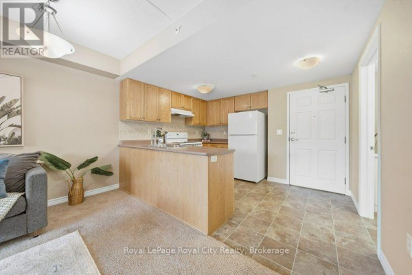 Bedroom - 101 - 43 Waterford Drive, Guelph, ON N1L0J6 Photo 5