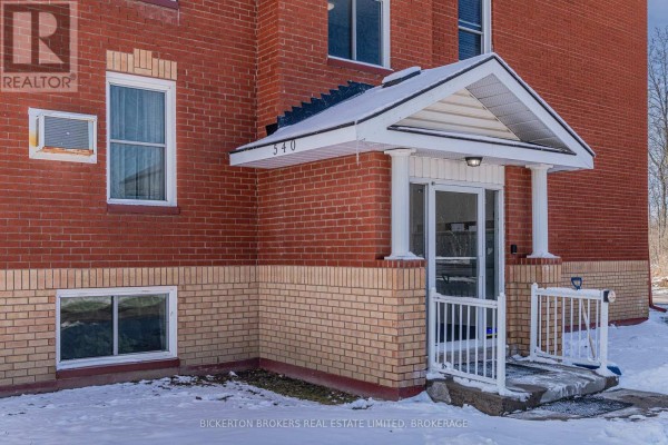 101 - 540 Talbot Place, Gananoque, ON, photo 2