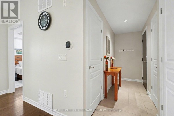 Kitchen - 101 - 655 Beauparc Private, Ottawa, ON K1J0B6 Photo 3