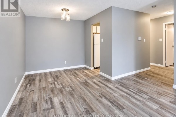 101 - 725 Deveron Crescent, London South, ON N5Z4X3 Photo 4