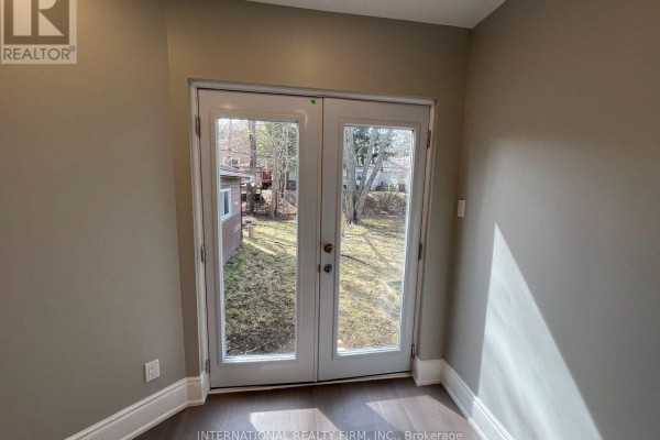 101 - 73 Murray Drive, Aurora, ON L4G2C2 Photo 4