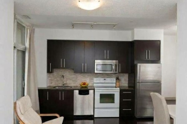 101 - 75 North Park Road, Vaughan, ON L4J0H8 Photo 3