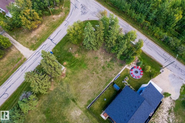 101 1 St, Rural Lac Ste  Anne County, AB, photo 2