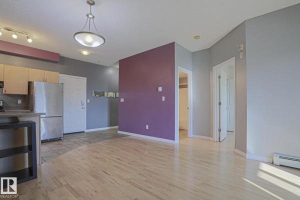 #101 10118 95 St Nw Nw, Edmonton, AB T5H4R6 Photo 5