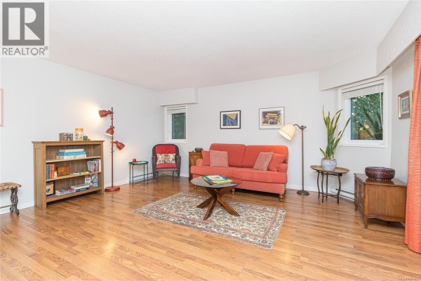 Living room - 101 1145 Hilda St, Victoria, BC V8V2Z5 Photo 5