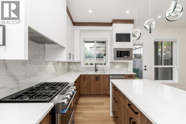 101 1149 Dansey Avenue, Coquitlam, BC V3K3H5 Photo 4