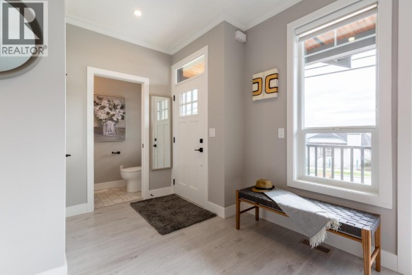 101 1211 Thomas Avenue, Coquitlam, BC V3K2L1 Photo 5