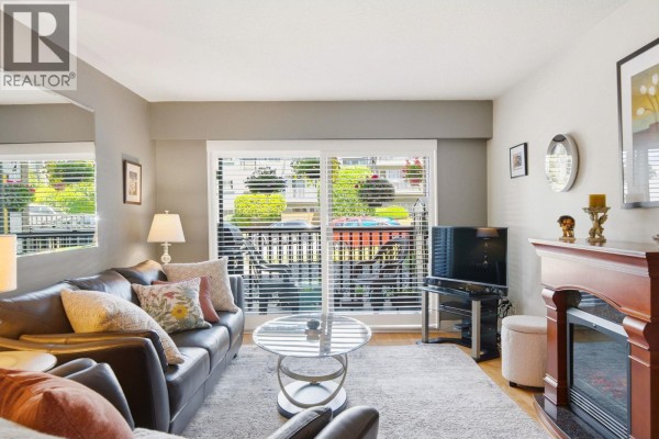 101 123 E 19th Street, North Vancouver, BC V7L2Y9 Photo 2