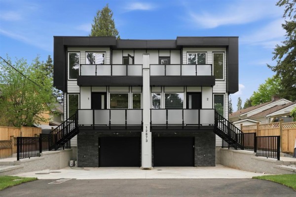 101 12873 Marine Drive, Surrey, BC V4A1C8 Photo 2