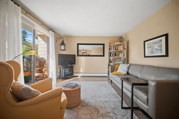 101 1442 Blackwood Street, White Rock, BC V4B3V5 Photo 4