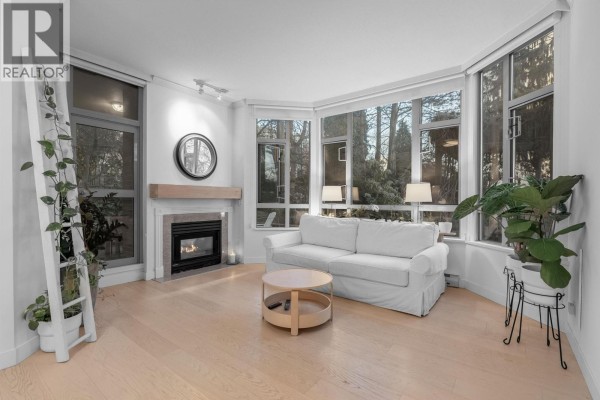 101 160 W Keith Road, North Vancouver