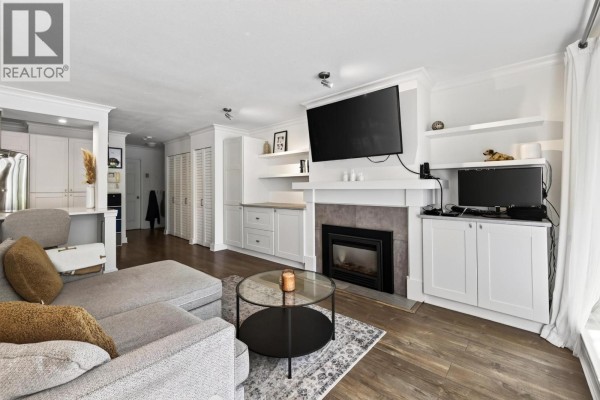 101 1702 Chesterfield Avenue, North Vancouver, BC V7M2P1 Photo 2