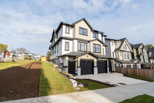 101 1840 165a Street, Surrey, BC V3Z9X5 Photo 2