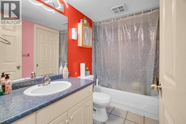 101 22277 122 Avenue, Maple Ridge, BC V2X3X8 Photo 5