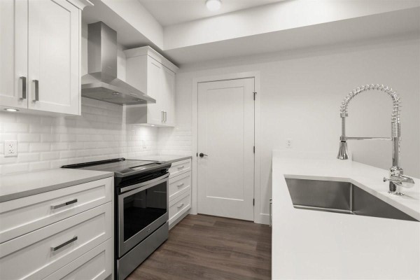 101 33568 George Ferguson Way, Abbotsford, BC V2S0M3 Photo 4