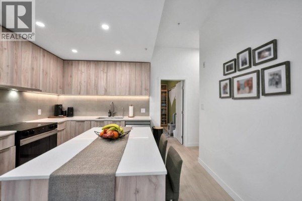 101 3596 Malsum Drive, North Vancouver, BC V7G0B5 Photo 4