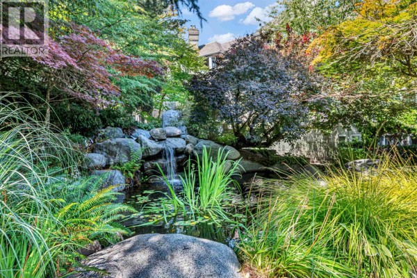 101 3733 Norfolk Street, Burnaby, BC V5G4V5 Photo 2