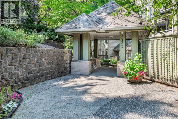 101 3733 Norfolk Street, Burnaby, BC V5G4V5 Photo 3