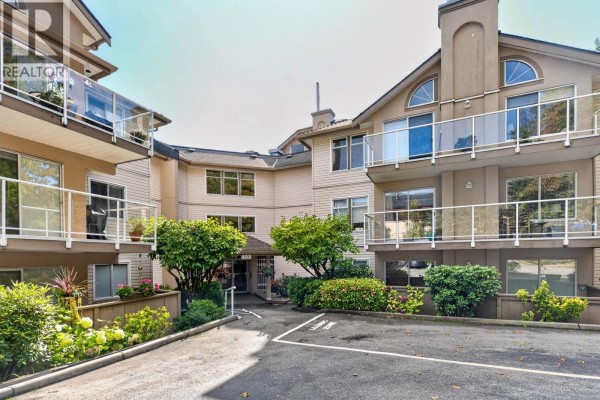 101 455 Bromley Street, Coquitlam