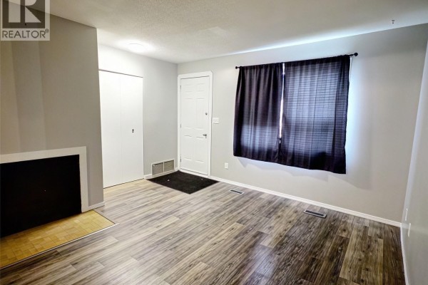 Laundry room - 101 525 Dufferin Avenue, Estevan, SK S4A2J1 Photo 4