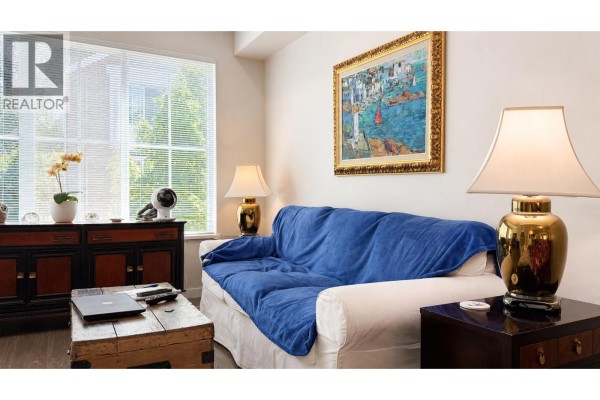 101 5550 Admiral Way, Delta, BC V4K0C4 Photo 4