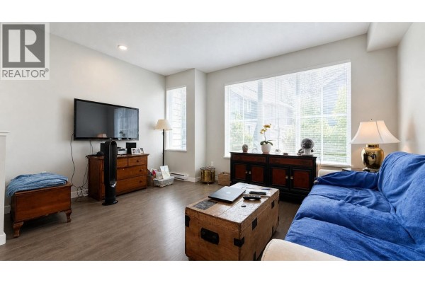 101 5550 Admiral Way, Delta, BC V4K0C4 Photo 5