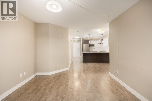 101 7131 Stride Avenue, Burnaby, BC V3N0E3 Photo 5