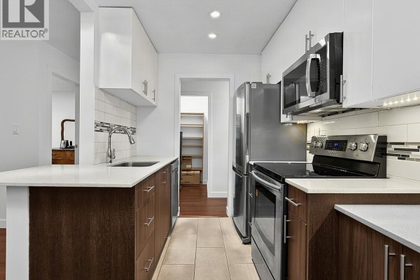 101 750 E 7th Avenue, Vancouver, BC V5T4H5 Photo 3