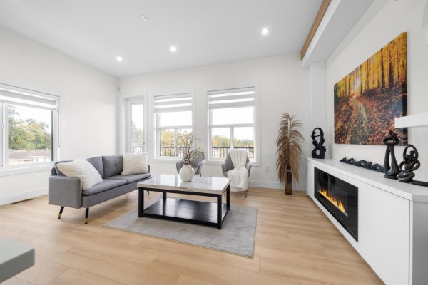 101 8148 168 Street, Surrey, BC V4N4Y8 Photo 4
