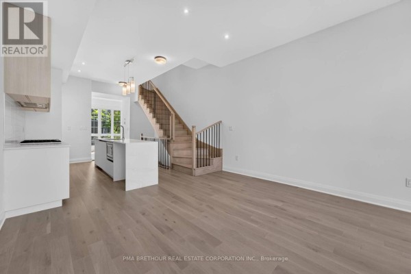 101 Alton Crescent, Vaughan, ON L4J0M1 Photo 2