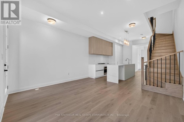 101 Alton Crescent, Vaughan, ON L4J0M1 Photo 3