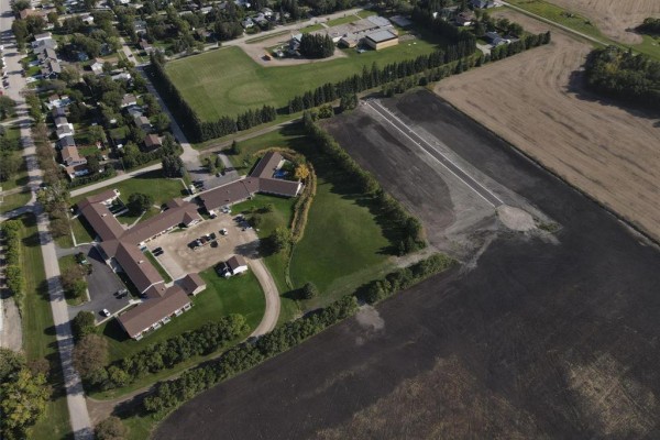 101 Goudney Avenue, Pilot Mound, MB R0G1P0 Photo 3
