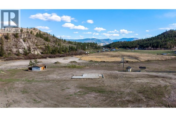 101 Hwy 3a Highway, Kaleden, BC V0H1K0 Photo 4