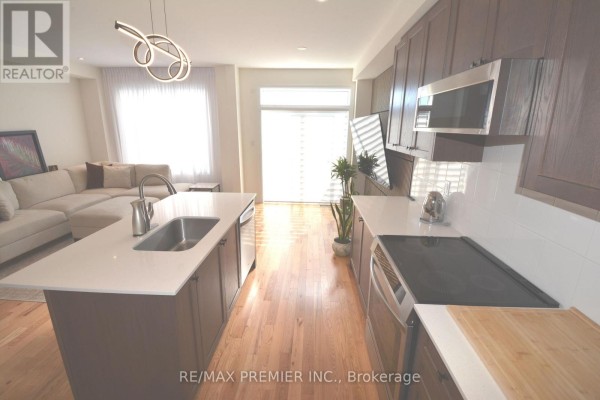 Bedroom 2 - 101 Kinloss Street, Vaughan, ON L4H5J5 Photo 5