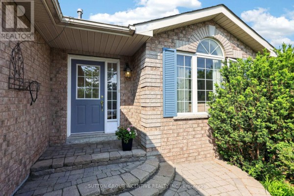 Dining room - 101 Lion's Gate Boulevard, Barrie, ON L4M7E5 Photo 3