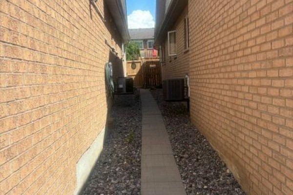 101 Mackey Drive, Whitby, ON L1P1R5 Photo 2